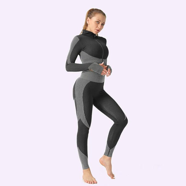 3-Piece Gym Clothes Set for Women - Image 4